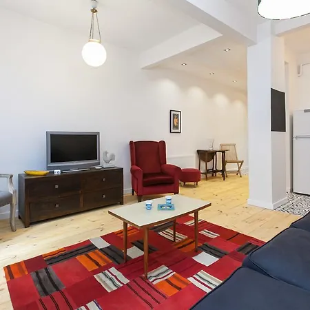 Ev - Eden 1 Bed With Garden Apartment Istanbul